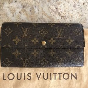 LOUIS VUITTON WALLET Pochette porte-monnaie  credit card holder change